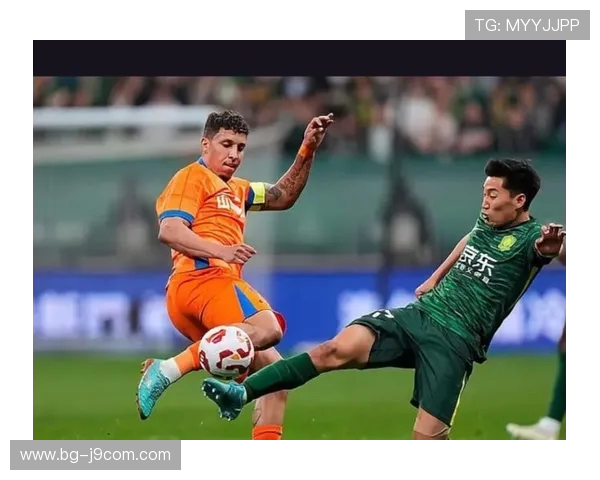 足球比赛中传球的重要性及其对团队配合和进攻节奏的影响分析